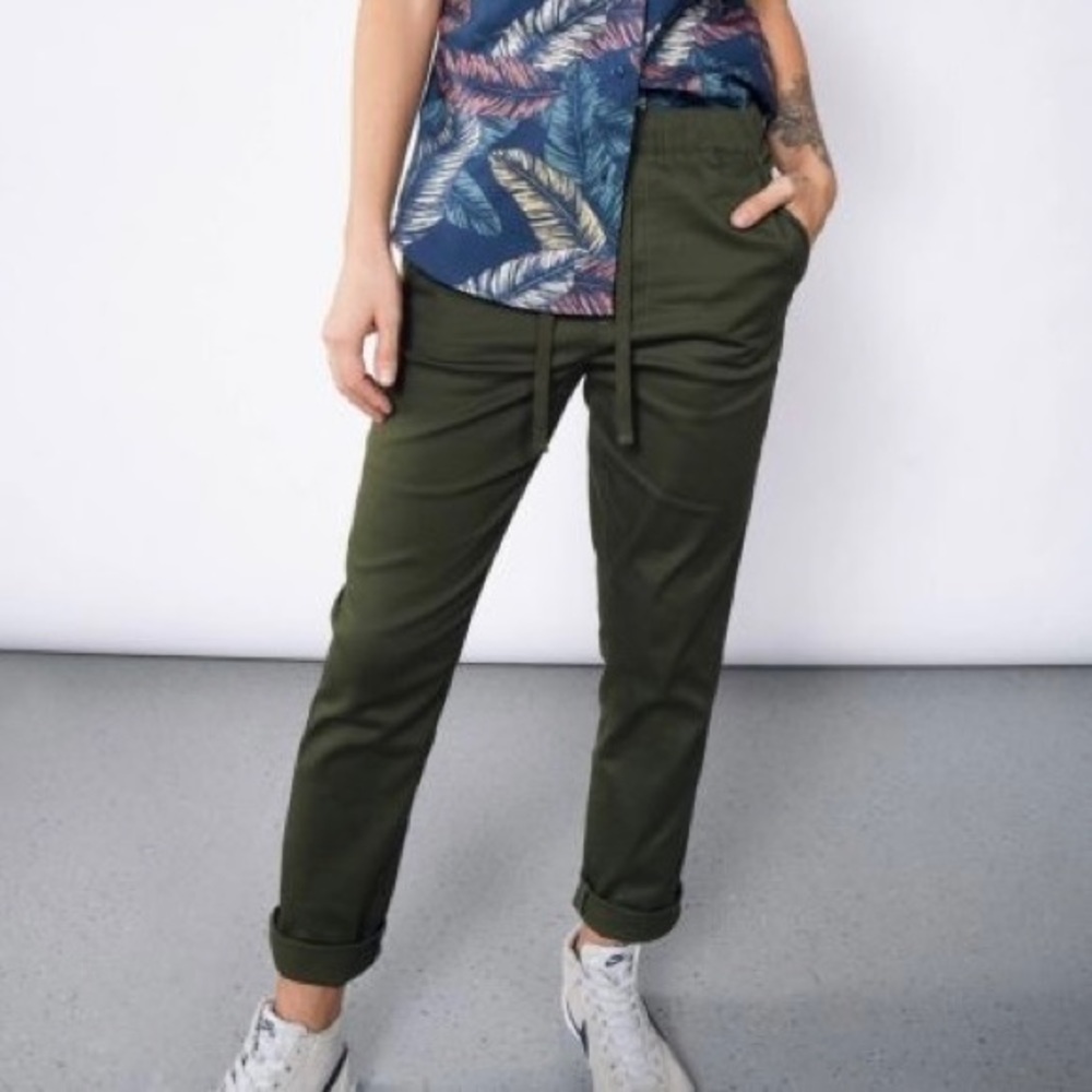 Wildfang Ultimate Pants in olive